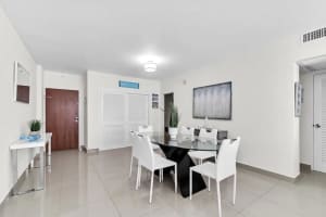 4001 S Ocean Dr 5J, Hollywood, FL 33019 Sold 02/03/25