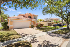 13809 NW 22nd Pl, Sunrise, FL 33323 Sold 06/07/24