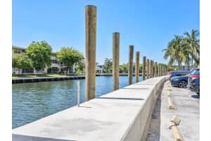 427 Golden Isles Dr 6E, Hallandale Beach, FL 33009 Sold 01/23/25