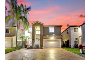 9742 SW 212th St, Cutler Bay, FL 33189 Sold 05/16/24