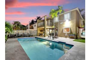 9742 SW 212th St, Cutler Bay, FL 33189 Sold 05/16/24