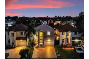 9742 SW 212th St, Cutler Bay, FL 33189 Sold 05/16/24