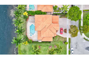 15762 NW 79th Ct, Miami Lakes, FL 33016 Sold 06/10/24