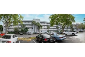 117 Royal Park Dr 2C, Oakland Park, FL 33309 Sold 10/22/24