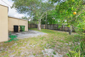1613 NW 11th St, Fort Lauderdale, FL 33311 Sold 07/03/24