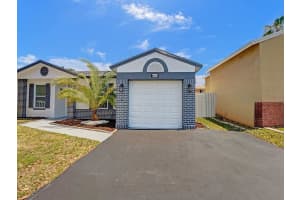 14611 N Beckley Sq, Davie, FL 33325 Sold 07/16/24