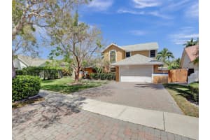 5712 SW 88th Ter, Cooper City, FL 33328 Sold 07/03/24