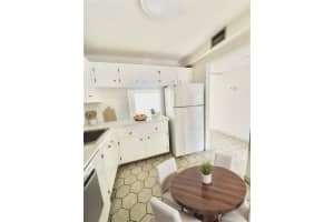 1005 Country Club Dr APT 205, Margate, FL 33063, Sold 08/21/24