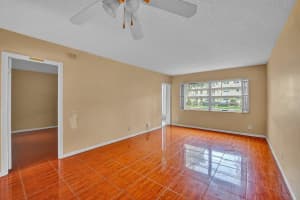 5061 W Oakland Park Blvd 105, Lauderdale Lakes, FL 33313 Sold 05/28/24