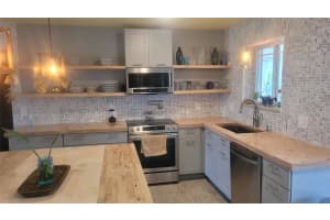 818 NW 28th Ct, Wilton Manors, FL 33311 - MLS#F10434449