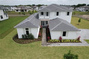 2370 SW 123rd Ter, Davie, FL 33325 Sold 05/22/24