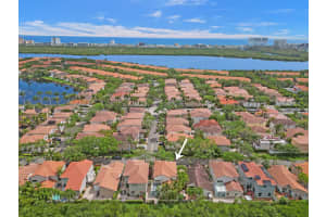 1490 Sweetbay Way, Hollywood, FL 33019 Sold 06/27/24