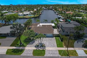 180 SE 3rd Ct, Pompano Beach, FL 33060 Sold 10/10/24