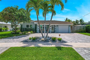 180 SE 3rd Ct, Pompano Beach, FL 33060 Sold 10/10/24