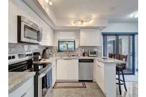 8204 SW 23rd St 20D, Pompano Beach, FL 33068 Sold 08/15/24