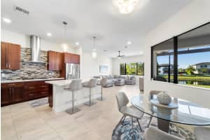 10410 S Lago Vista Cir, Parkland, FL 33076 Sold 08/08/24