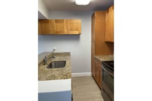 2710 Forest Hills Blvd 204, Coral Springs, FL 33065 Sold 04/01/25