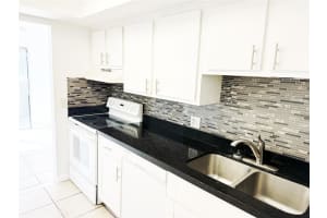 2055 NW 56th Ave 34E, Lauderhill, FL 33313 Sold 05/17/24