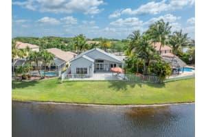 572 Cascade Falls Dr, Weston, FL 33327 Sold 06/28/24