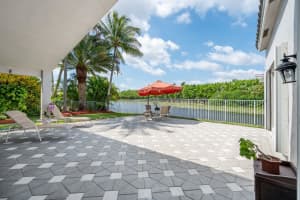 572 Cascade Falls Dr, Weston, FL 33327 Sold 06/28/24