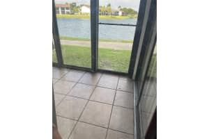 206 NW Lake Pointe Dr 104, Oakland Park, FL 33309 Sold 05/17/24