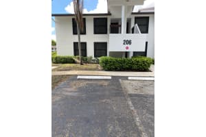 206 NW Lake Pointe Dr 104, Oakland Park, FL 33309 Sold 05/17/24