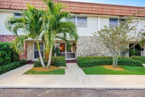 5555 N Ocean Blvd 13, Lauderdale By The Sea, FL 33308 Sold 01/03/25