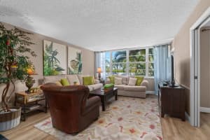 1160 N Federal Hwy 221, Fort Lauderdale, FL 33304 Sold 10/22/24