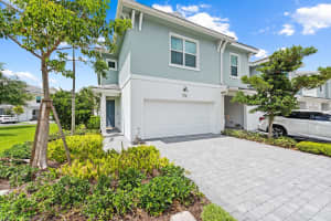 579 Parsons Way, Deerfield Beach, FL 33442 Sold 06/10/24