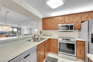 6547 Coral Lake Dr 411, Margate, FL 33063 Sold 08/30/24