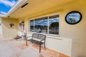 837 W Plantation Cir, Plantation, FL 33324 Sold 09/03/24