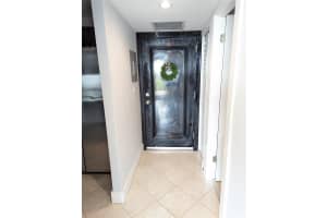 1800 N Andrews Ave 7E, Fort Lauderdale, FL 33311 Sold 06/28/24