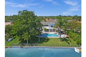 10398 SW 18th St, Davie, FL 33324 Sold 10/24/24