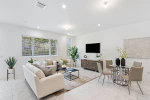 1044 NE 18th Ave 101, Fort Lauderdale, FL 33304 Sold 07/24/24