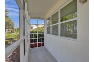 1620 NW 179th Ter, Miami, FL 33169 Sold 09/24/24