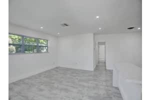 1620 NW 179th Ter, Miami, FL 33169 Sold 09/24/24