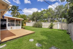 11311 NW 32nd Mnr, Sunrise, FL 33323 Sold 05/22/24