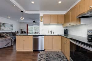 700 NE 14th Ave 203, Hallandale Beach, FL 33009 Sold 06/26/24