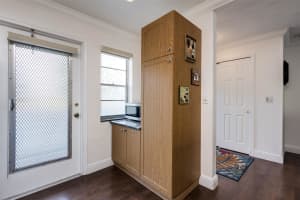 700 NE 14th Ave 203, Hallandale Beach, FL 33009 Sold 06/26/24