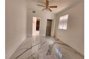 1570 NE 159th St, North Miami Beach, FL 33162 - MLS#F10435476