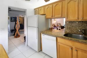 1000 NE 14th Ave 709, Hallandale Beach, FL 33009 Sold 11/15/24