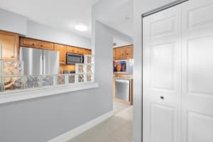 7715 Sanibel Dr, Tamarac, FL 33321 Sold 08/14/24