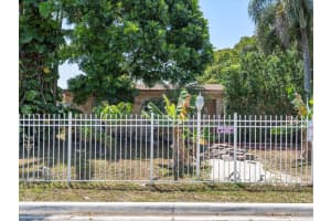 2990 NW 8th Pl, Fort Lauderdale, FL 33311 Sold 10/18/24