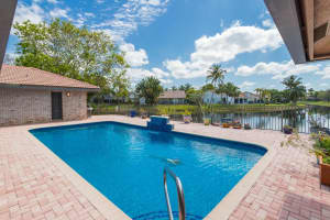 305 NW 111th Ave, Coral Springs, FL 33071 Sold 06/28/24