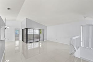 323 Ives Dairy Rd # 323-09, Miami, FL 33179, Sold 07/22/24