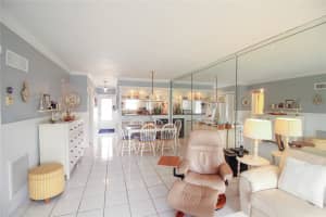 298 SE 6th Ave 9, Pompano Beach, FL 33060 Sold 04/01/25
