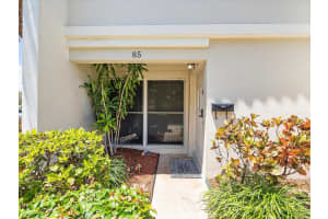 5555 N Ocean Blvd 85, Lauderdale By The Sea, FL 33308 Sold 05/19/25