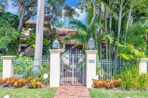 424 Royal Plaza Dr, Fort Lauderdale, FL 33301 Sold 06/28/24