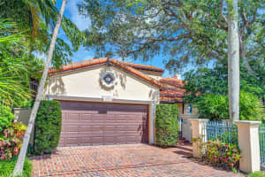 424 Royal Plaza Dr, Fort Lauderdale, FL 33301 Sold 06/28/24