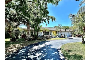 8011 NW 107th Ter, Tamarac, FL 33321 Sold 07/18/24